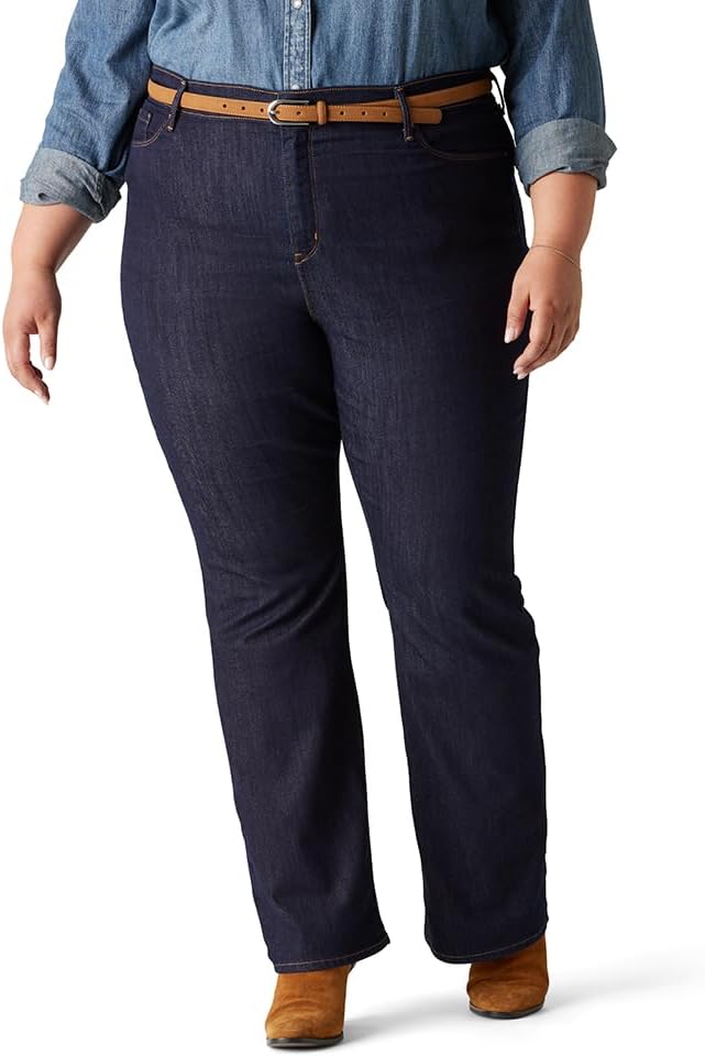 Levi Strauss Signature Gold Women's Curvy Totally Shaping Straight Jeans (Available in Plus Size)