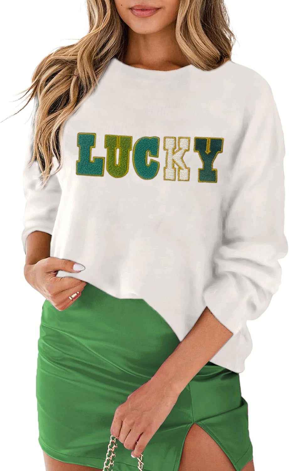 MARZXIN Women 2025 Casual Holiday Sweaters Long Sleeve Round Neck Valentine Sweater Tops Merry Christmas Sweaters