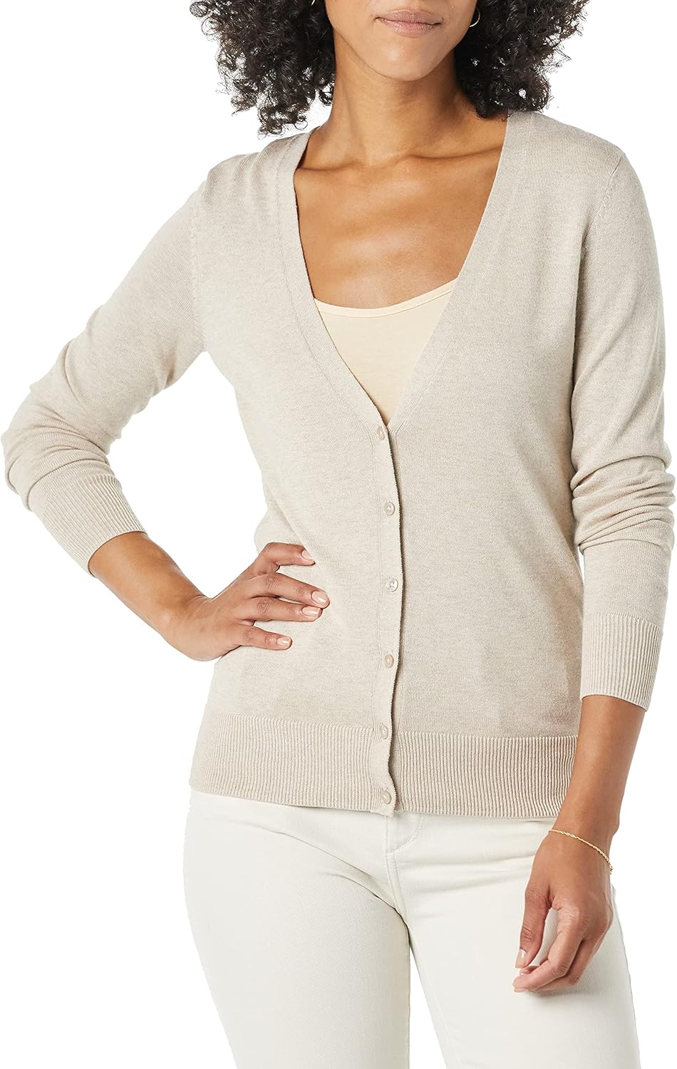 Amazon Essentials Women's Lightweight V-Neck Cardigan Sweater (Available in Plus Size)